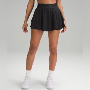 EUC lululemon court rival skirt, black, size 8